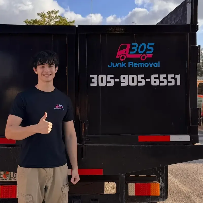 305 Junk Removal project and fleet photographs